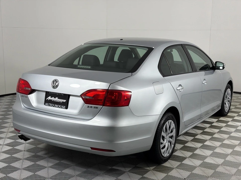 2012 Volkswagen A6 Jetta - Image 5 of 12