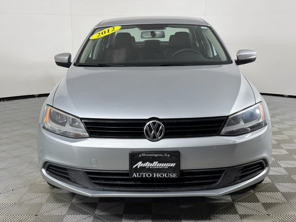 2012 Volkswagen A6 Jetta - Image 10 of 12
