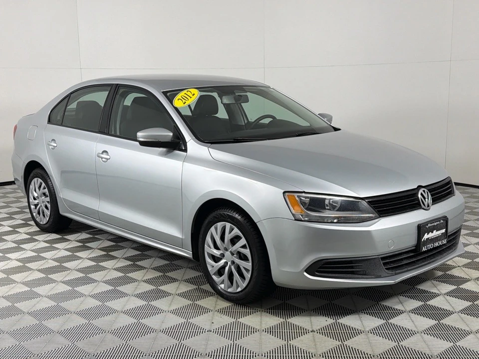 2012 Volkswagen A6 Jetta - Image 3 of 12