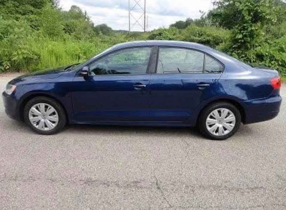 2012 Volkswagen A6 Jetta - Image 2 of 3