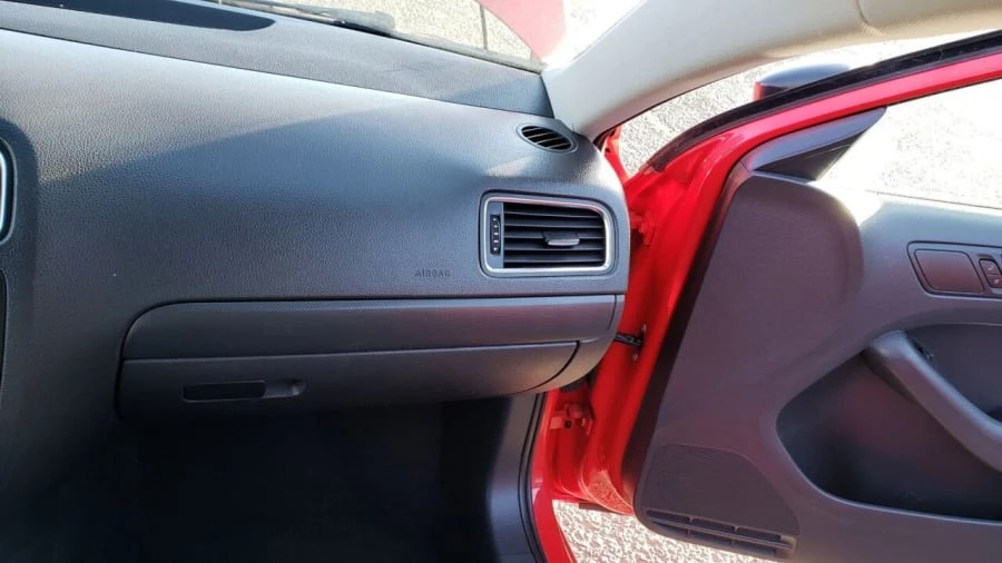 2012 Volkswagen A6 Jetta - Image 12 of 20