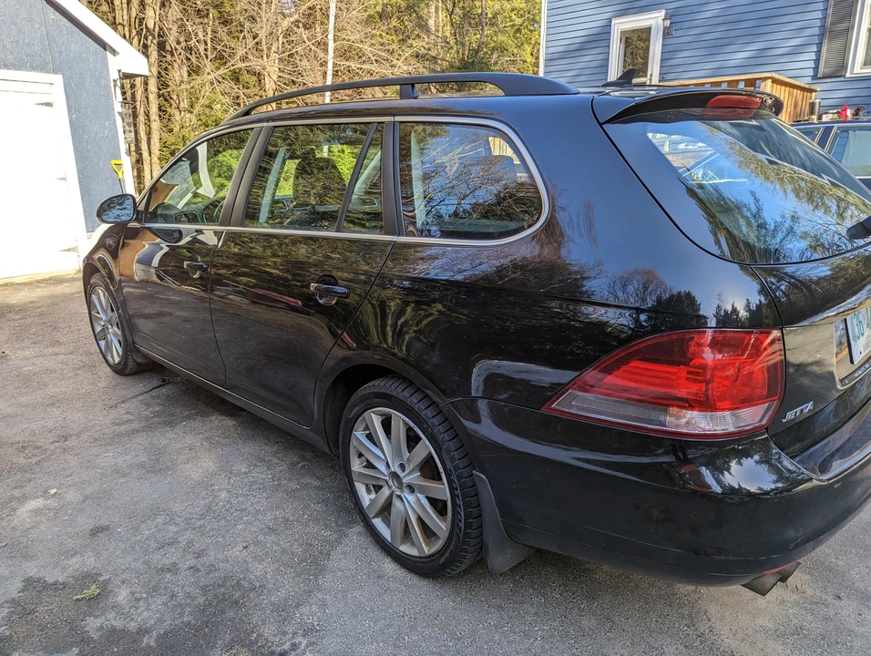 2012 Volkswagen A6 Jetta - Image 28 of 31
