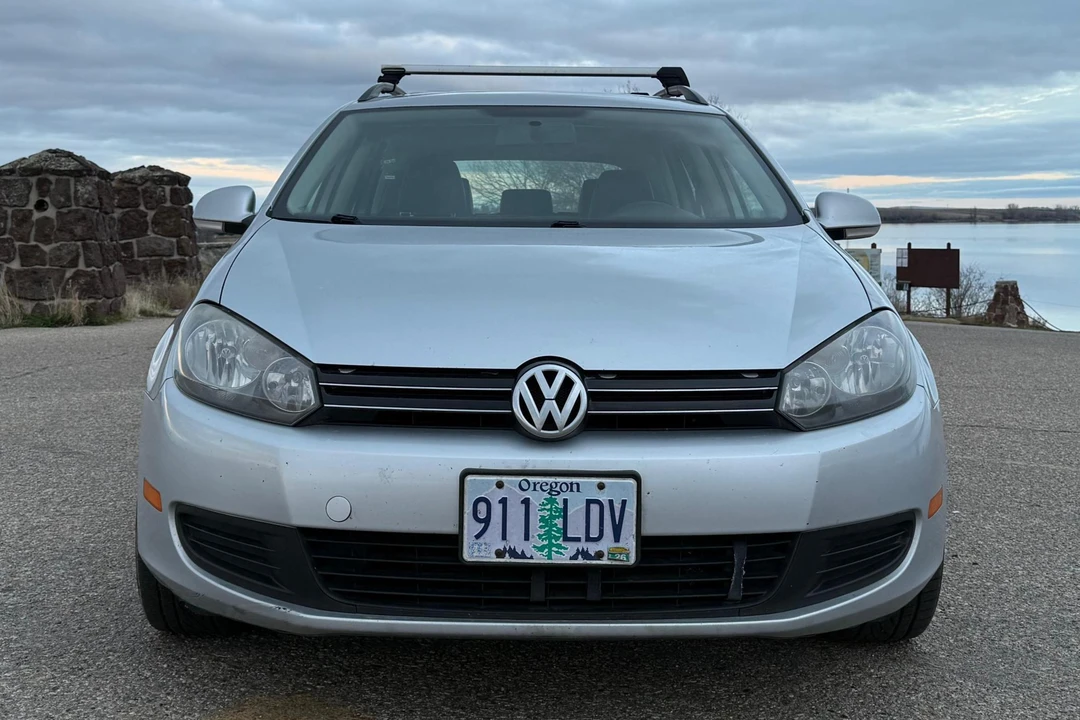 2012 Volkswagen A6 Jetta - Image 2 of 31