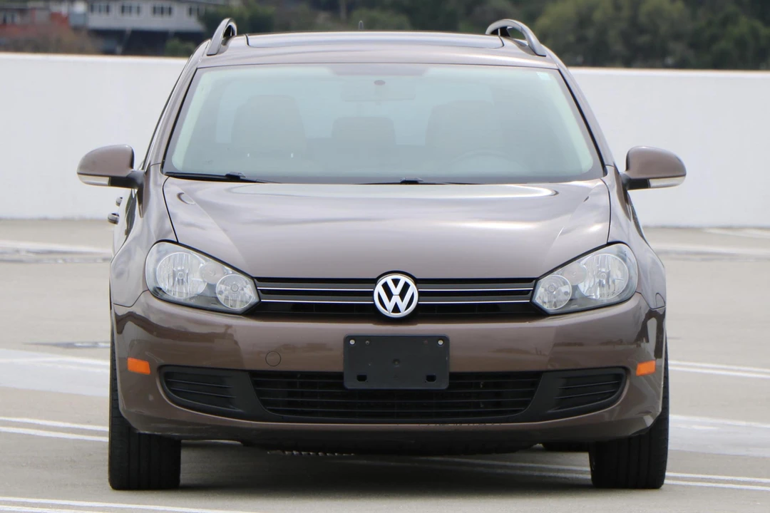 2012 Volkswagen A5 Jetta - Image 2 of 8