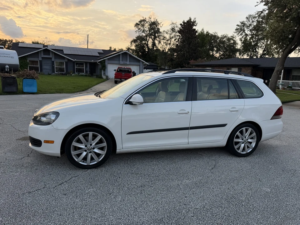 2012 Volkswagen A6 Jetta - Image 25 of 31