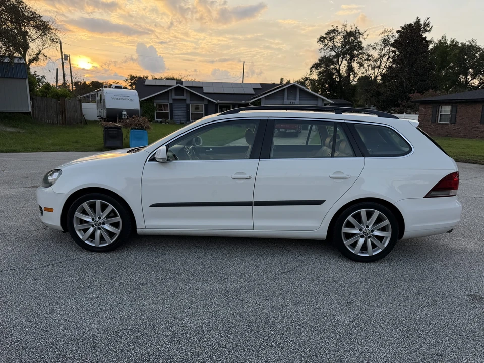 2012 Volkswagen A6 Jetta - Image 28 of 31