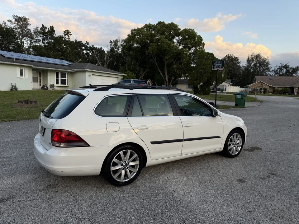 2012 Volkswagen A6 Jetta - Image 9 of 31