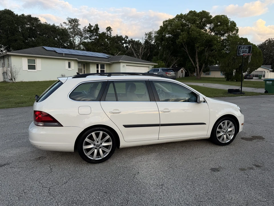 2012 Volkswagen A6 Jetta - Image 11 of 31