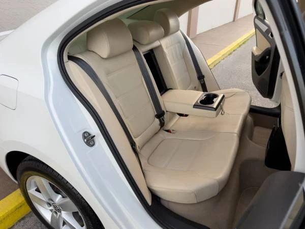 2012 Volkswagen A6 Jetta - Image 13 of 20