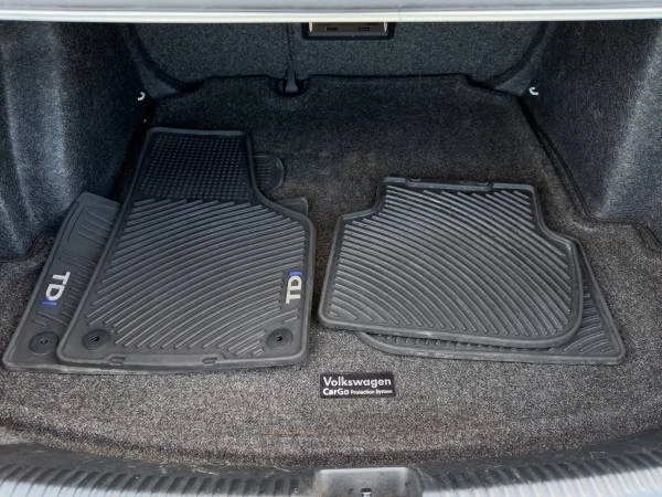 2012 Volkswagen A6 Jetta - Image 15 of 20