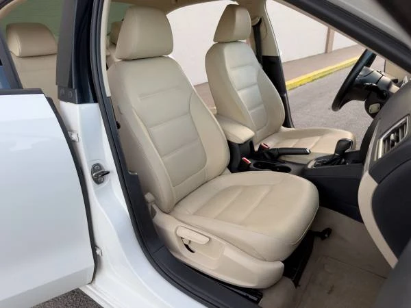 2012 Volkswagen A6 Jetta - Image 12 of 20