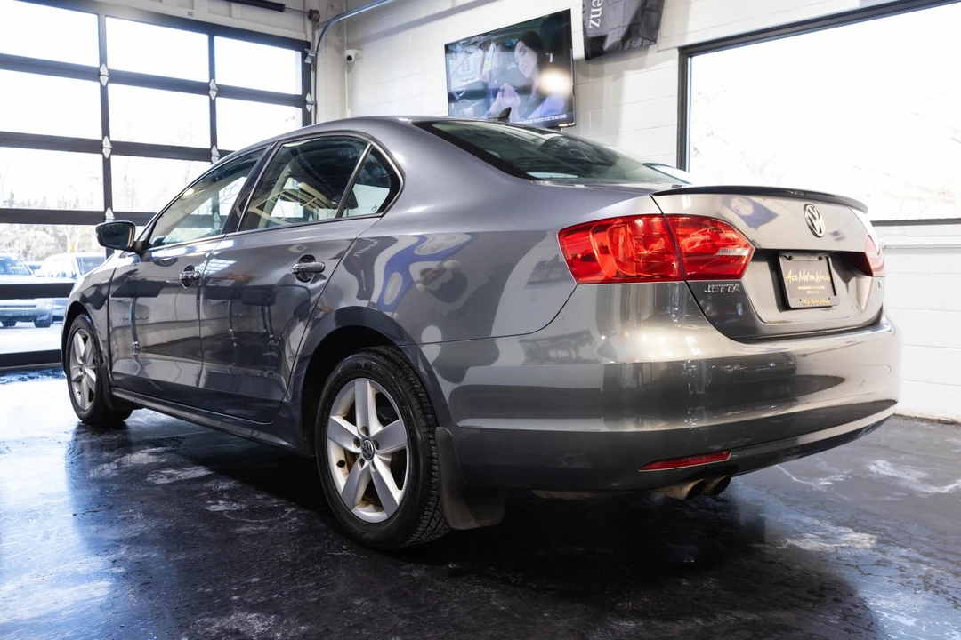 2012 Volkswagen A6 Jetta - Image 10 of 21