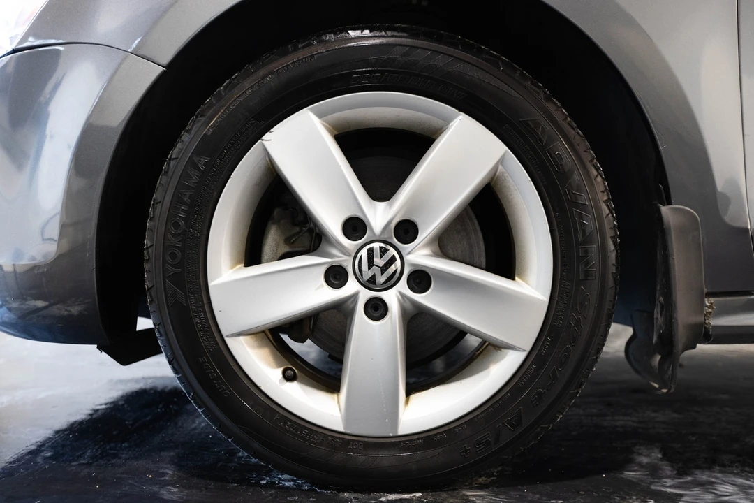 2012 Volkswagen A6 Jetta - Image 5 of 12