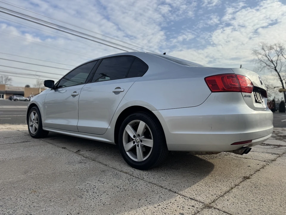 2012 Volkswagen A6 Jetta - Image 10 of 18