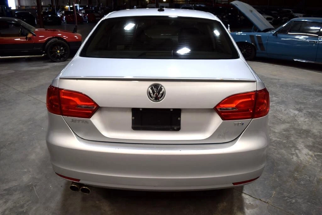 2012 Volkswagen A6 Jetta - Image 7 of 21