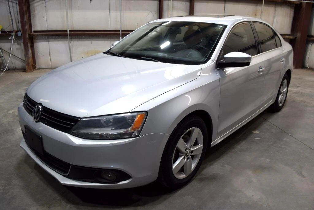 2012 Volkswagen A6 Jetta - Image 3 of 21