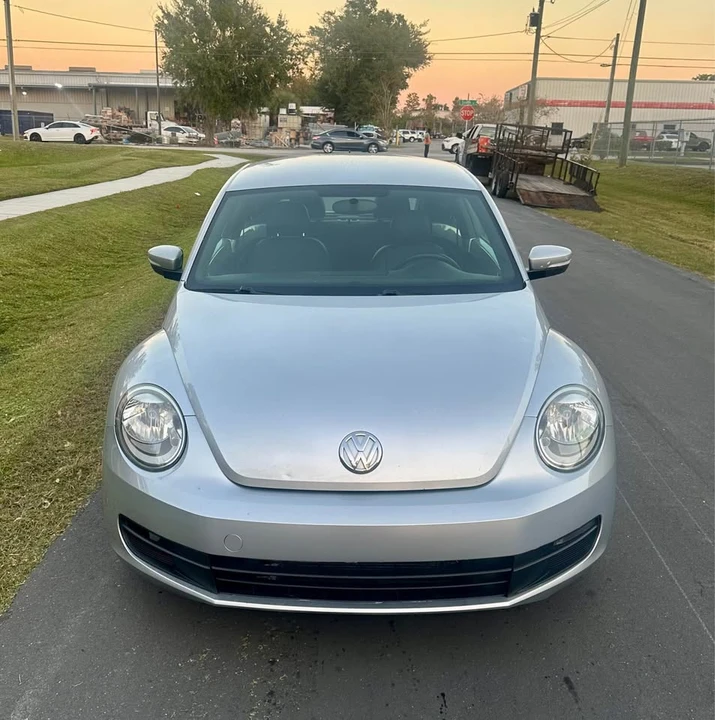2012 Volkswagen A5 Beetle - Image 3 of 8