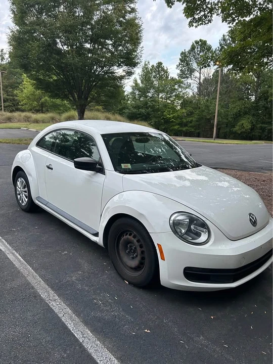 2012 Volkswagen A5 Beetle - Image 3 of 8