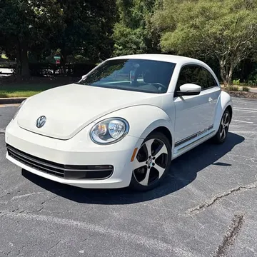 2012 Volkswagen New Beetle 2.5 Hatchback 2D