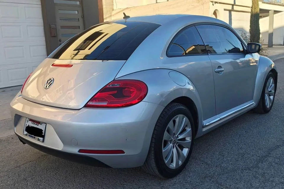 2012 Volkswagen A5 Beetle - Image 8 of 19