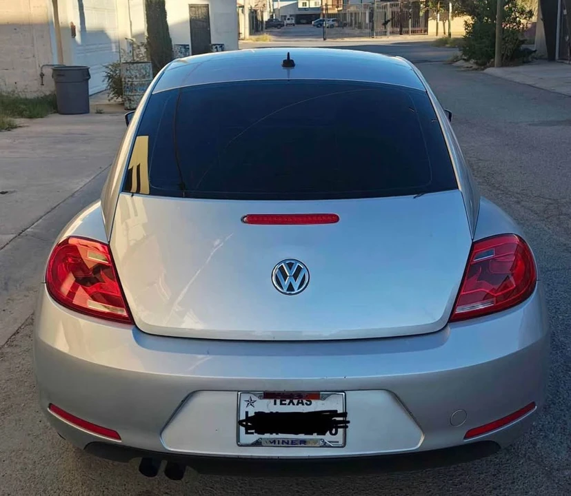 2012 Volkswagen A5 Beetle - Image 6 of 19