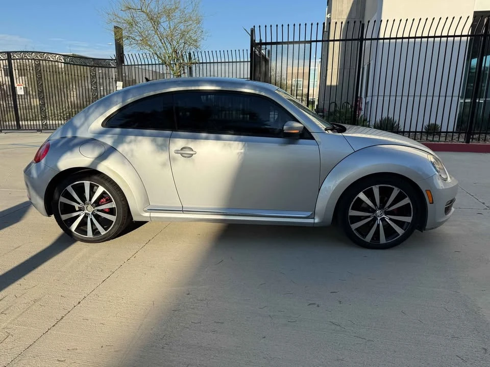 2012 Volkswagen A5 Beetle - Image 6 of 16