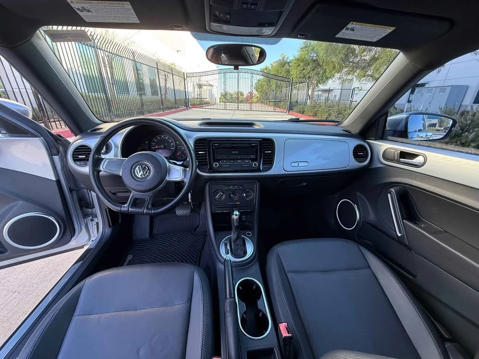 2012 Volkswagen A5 Beetle - Image 12 of 16