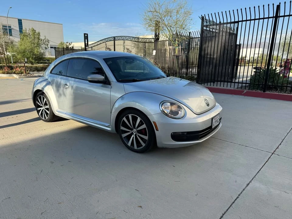 2012 Volkswagen A5 Beetle - Image 4 of 16