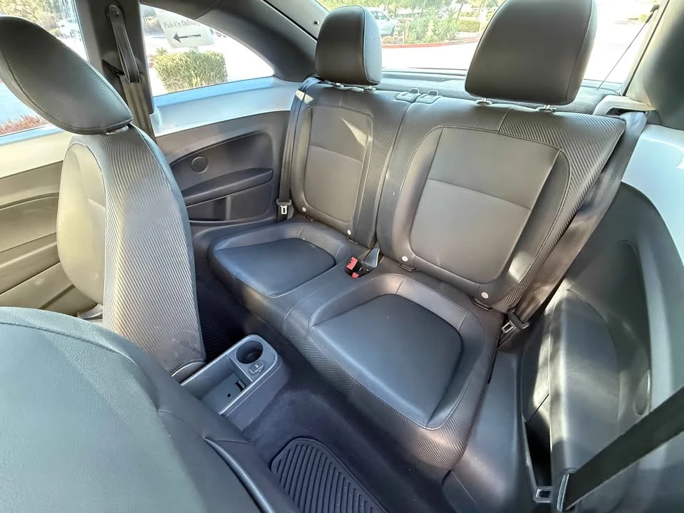 2012 Volkswagen A5 Beetle - Image 11 of 16