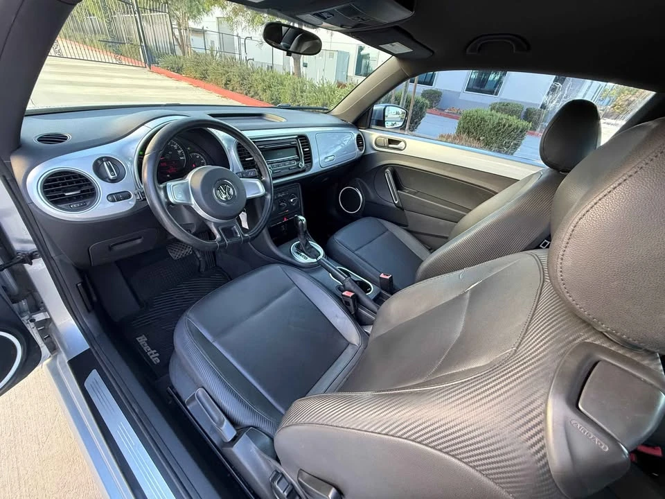 2012 Volkswagen A5 Beetle - Image 10 of 16