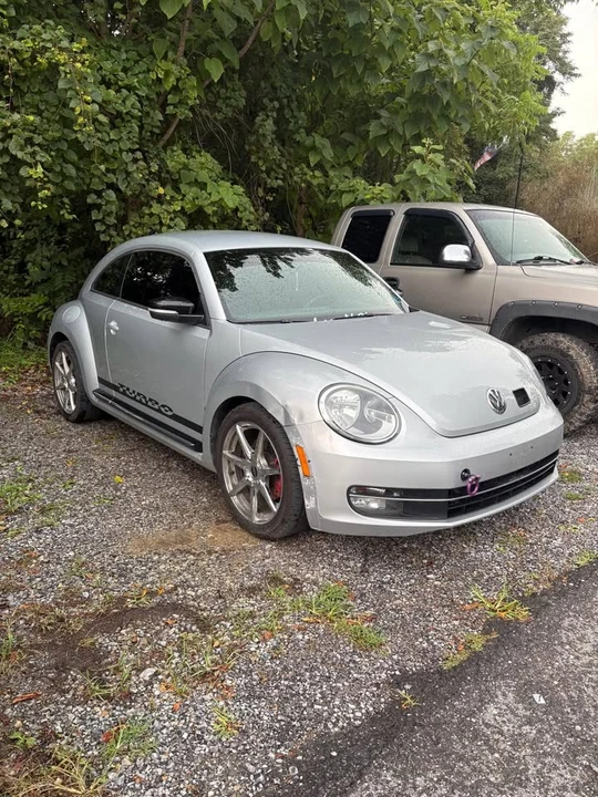 2012 Volkswagen A5 Beetle - Image 2 of 9