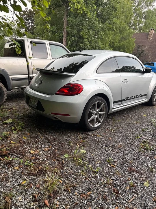2012 Volkswagen A5 Beetle - Image 3 of 9