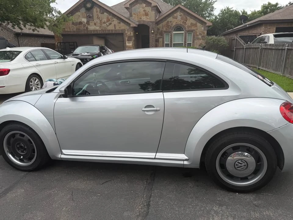 2012 Volkswagen A5 Beetle - Image 4 of 10