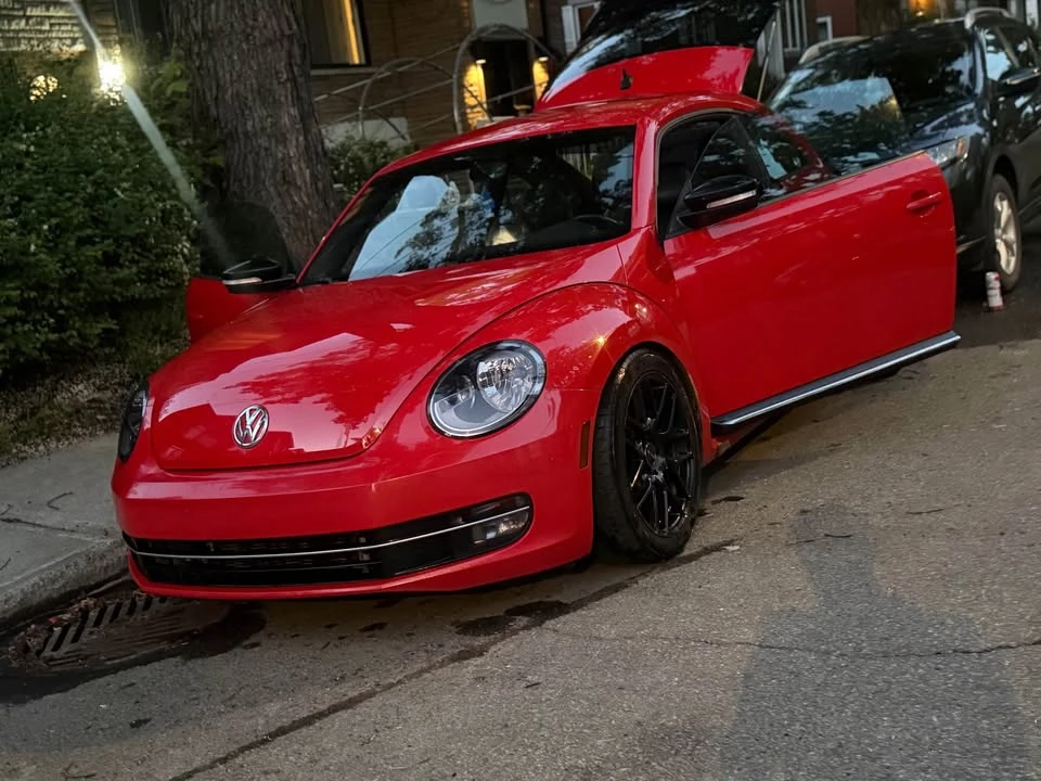 2012 Volkswagen A5 Beetle - Image 10 of 12
