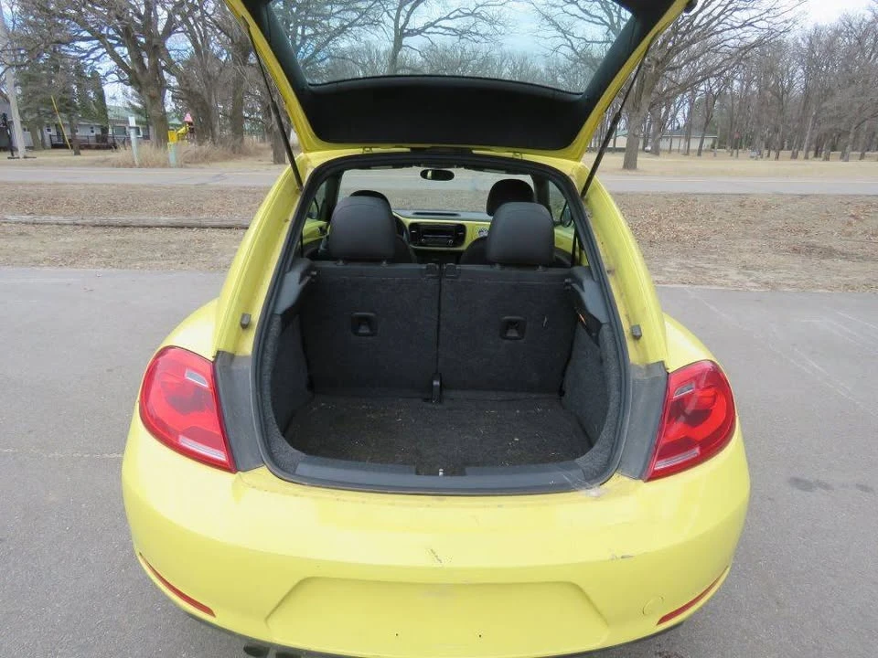 2012 Volkswagen A5 Beetle - Image 13 of 16