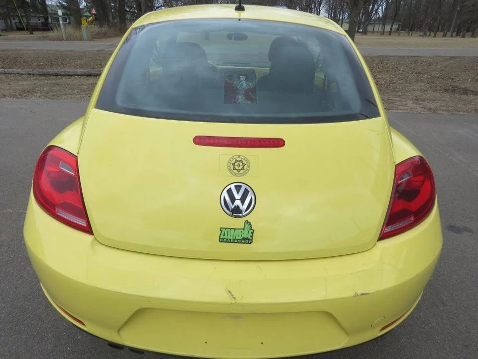 2012 Volkswagen A5 Beetle - Image 6 of 16