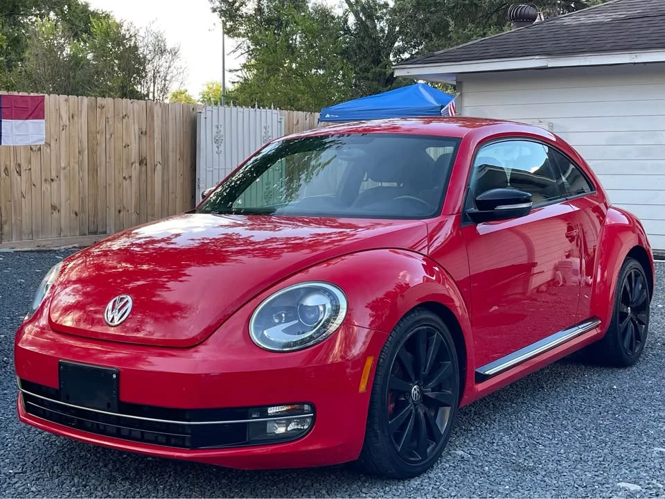 2012 Volkswagen A5 Beetle - Image 2 of 9