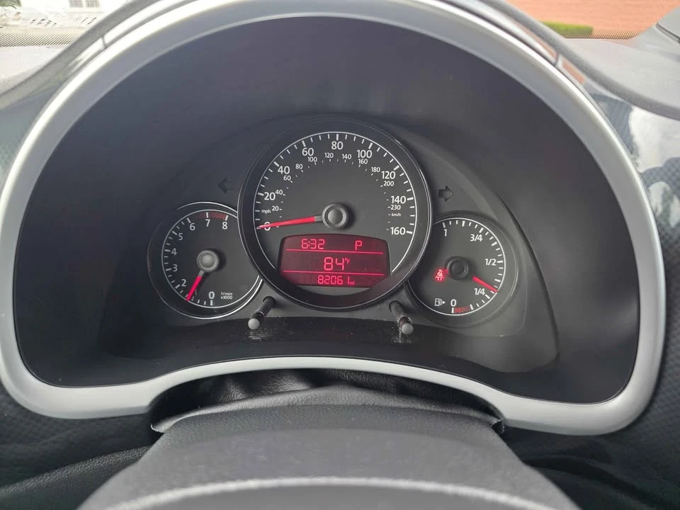 2012 Volkswagen A5 Beetle - Image 11 of 20