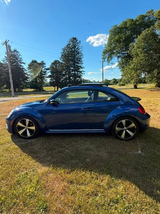 2012 Volkswagen A5 Beetle - Image 3 of 10