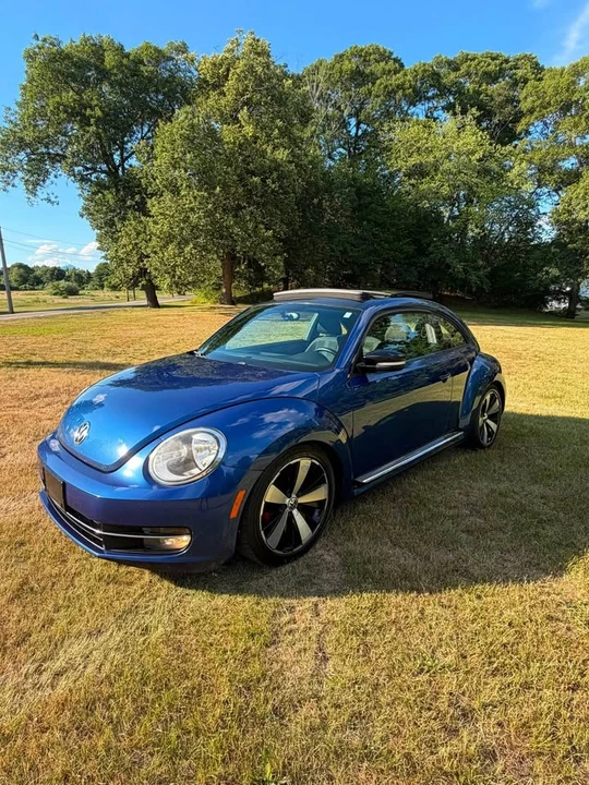 2012 Volkswagen A5 Beetle - Image 8 of 10