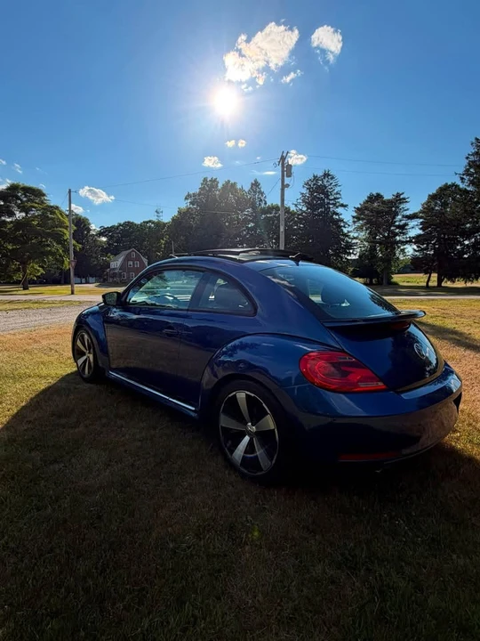 2012 Volkswagen A5 Beetle - Image 5 of 10