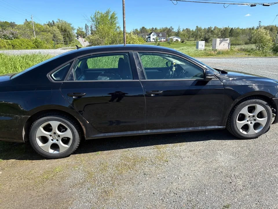 2012 Volkswagen Passat - Image 3 of 4