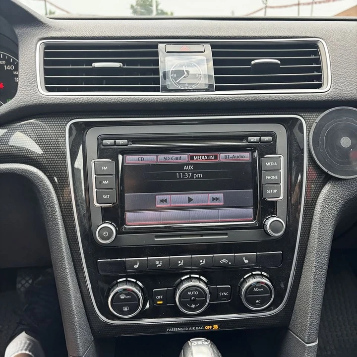 2012 Volkswagen Passat - Image 13 of 20