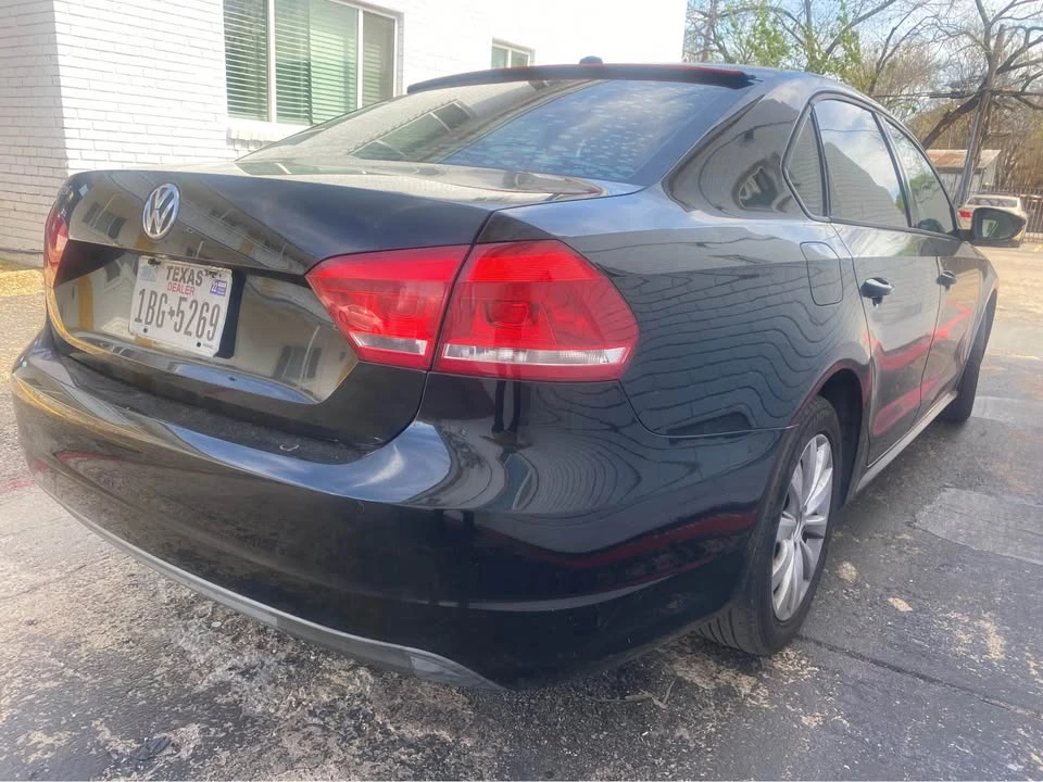 2012 Volkswagen Passat - Image 5 of 10