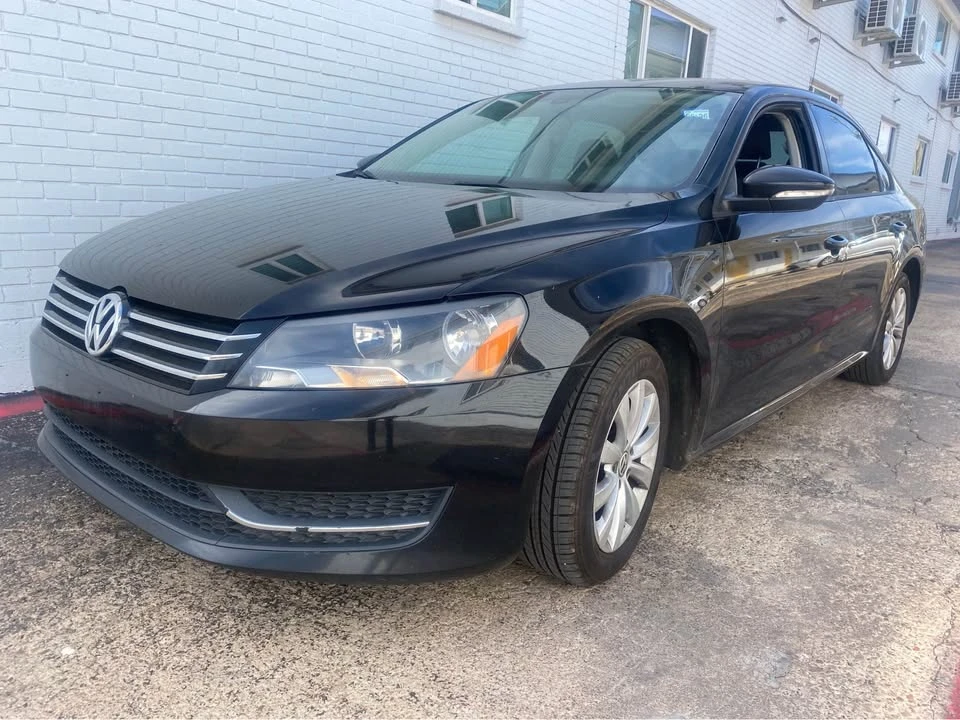 2012 Volkswagen Passat - Image 2 of 10