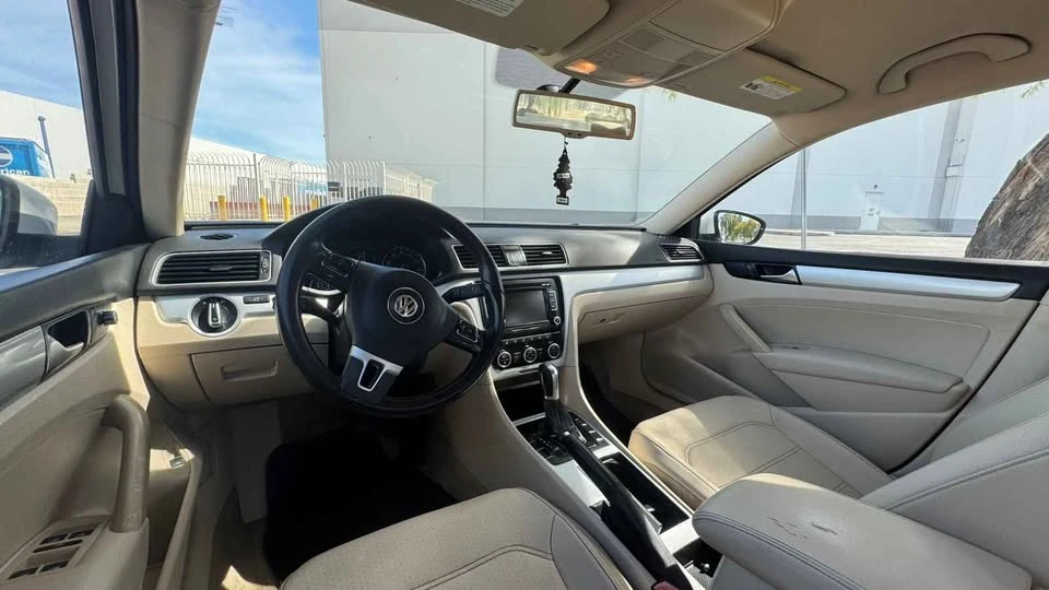 2012 Volkswagen Passat - Image 8 of 9