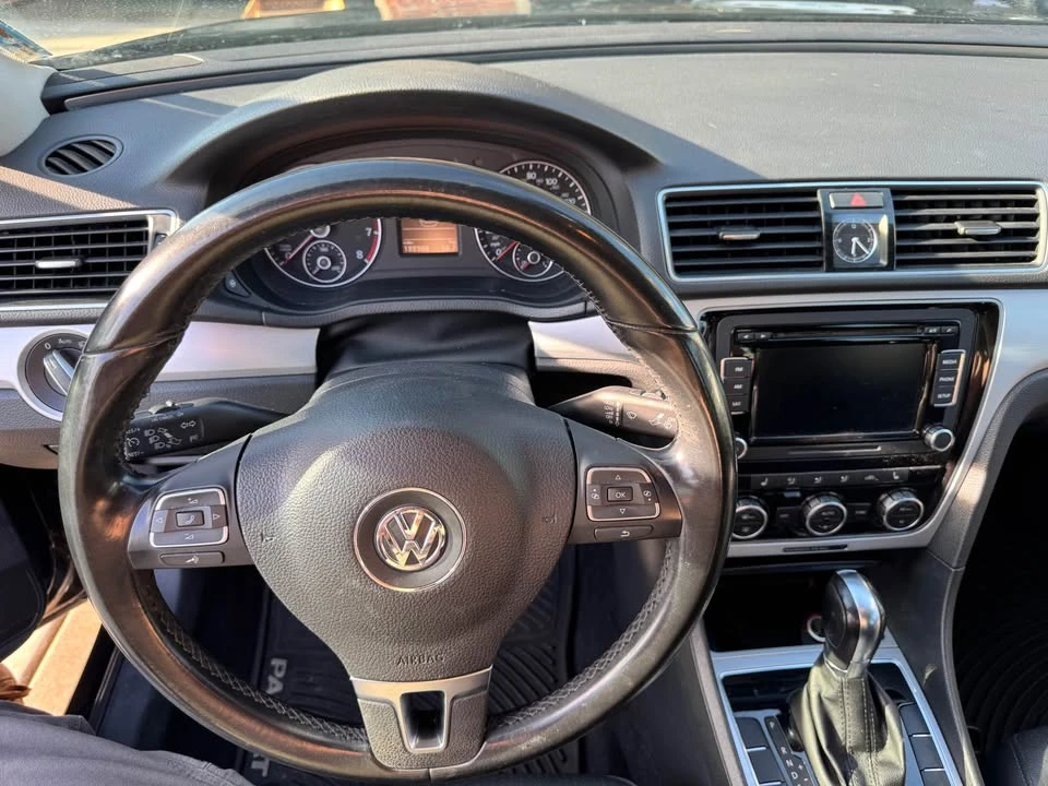 2012 Volkswagen Passat - Image 5 of 10