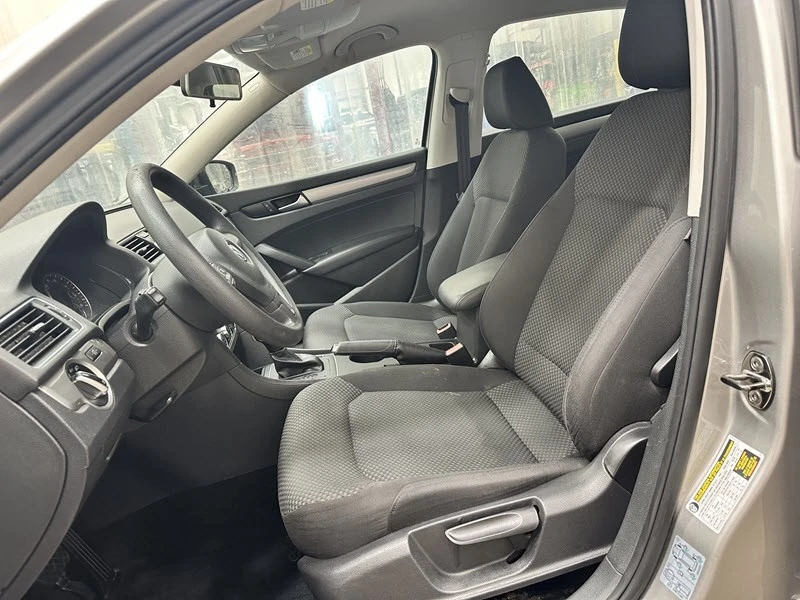 2012 Volkswagen Passat - Image 10 of 21