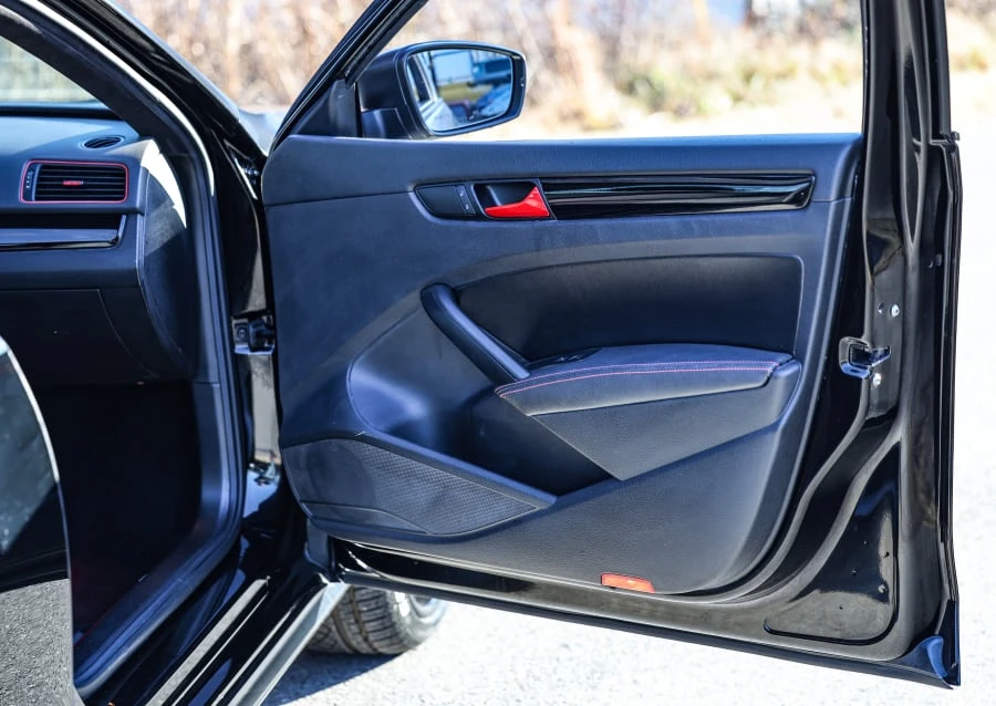 2012 Volkswagen Passat - Image 28 of 31
