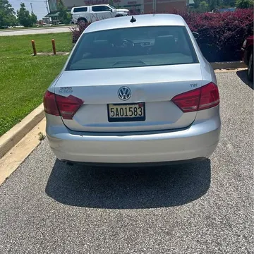 2012 Volkswagen Passat 2.0T S